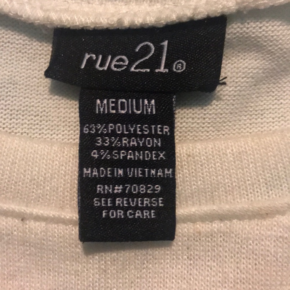 Rue21 tee - Picture 4 of 4